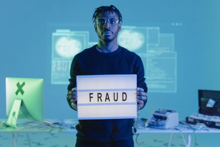 Preventing Corporate Fraud: Tips for Iranian Businesses